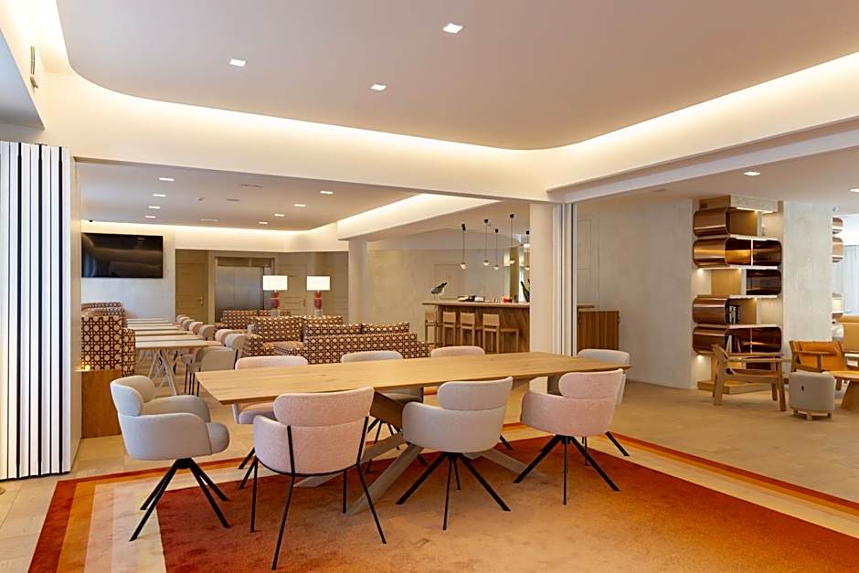 Le Plessis Grand Hotel