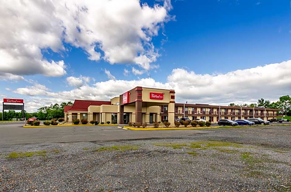 Red Roof Inn Staunton