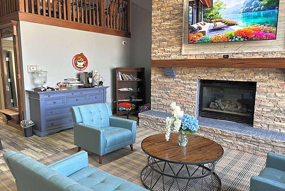 Photo 1 of 25 of AmericInn by Wyndham Ottumwa