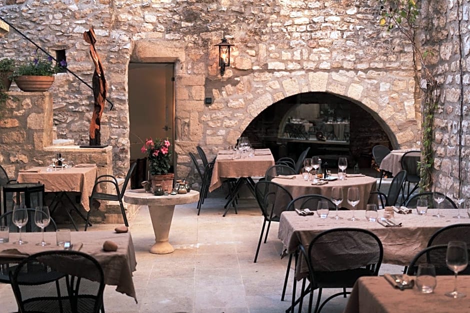Hôtel la Fête en Provence