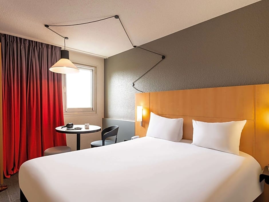 ibis Cergy-Pontoise Le Port