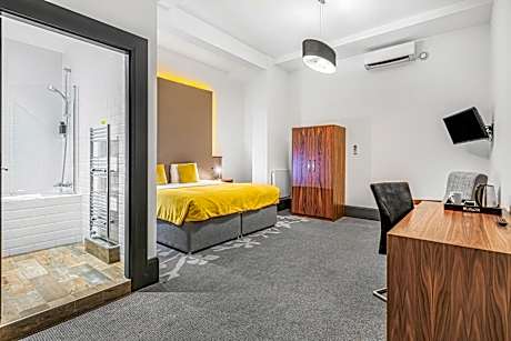 Standard Double Room with no Window