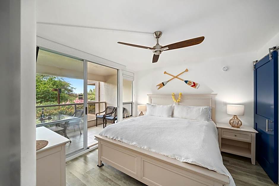 Renovated Condo - 3 Min Walk to Toes in the Sand!