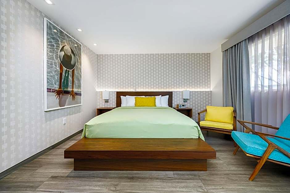 Skylark Hotel
