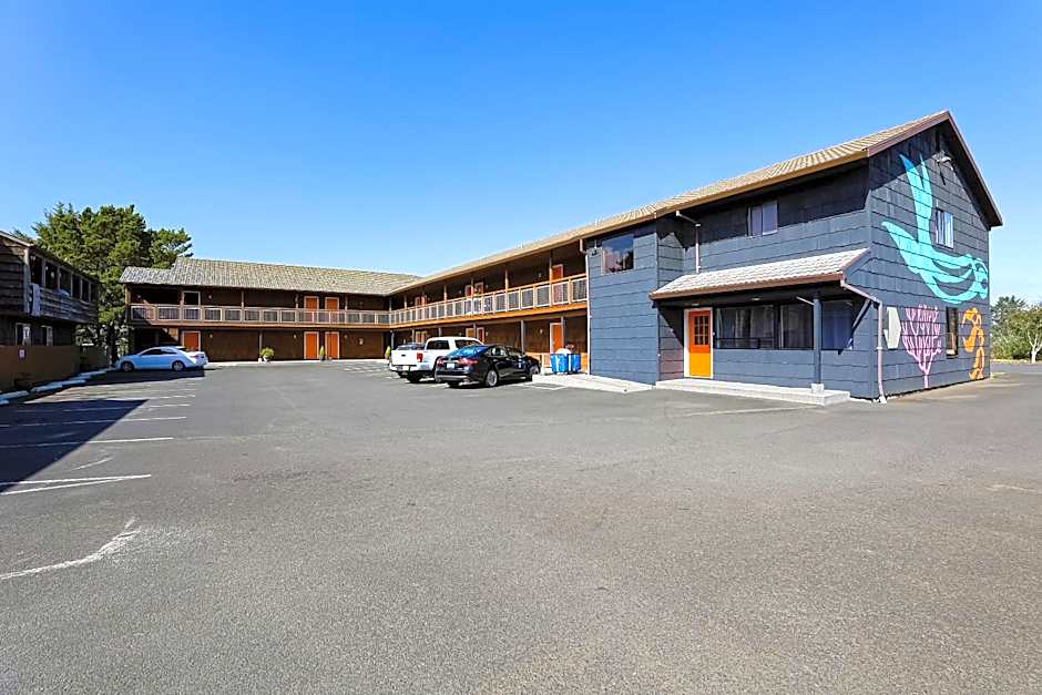 Coast River Inn by OYO Seaside