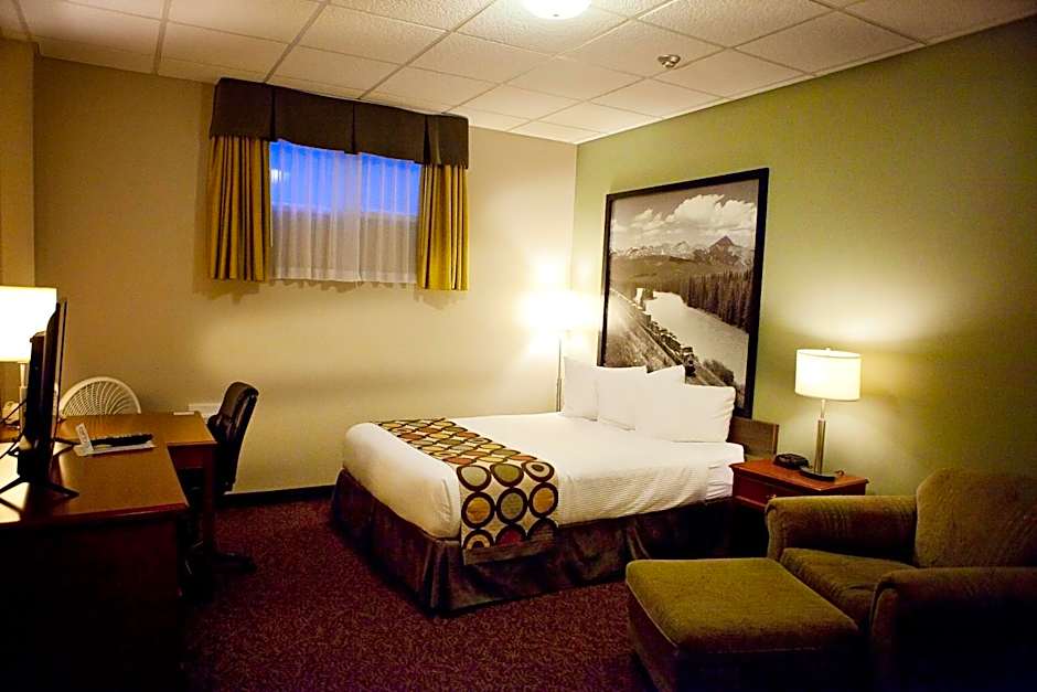 Super 8 by Wyndham Cochrane