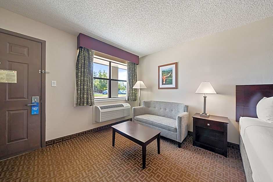 Days Inn by Wyndham Round Rock