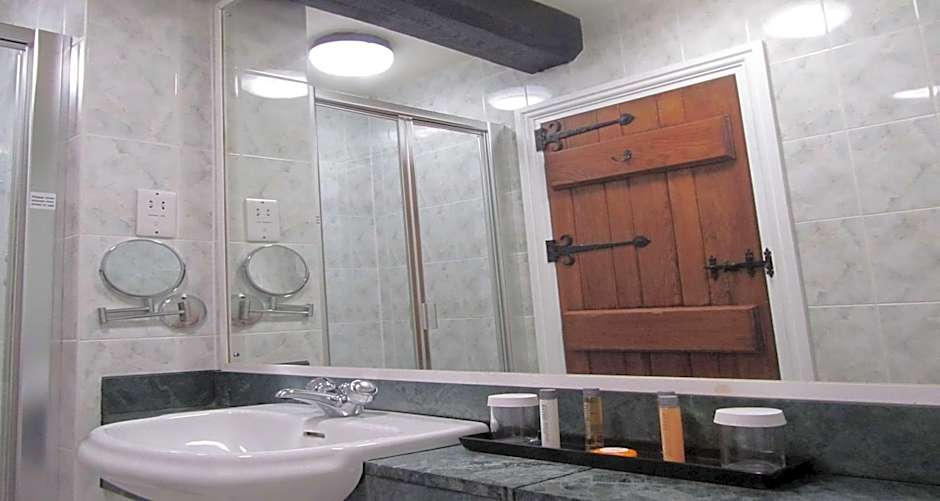 Best Western Plus Windmill Village Hotel