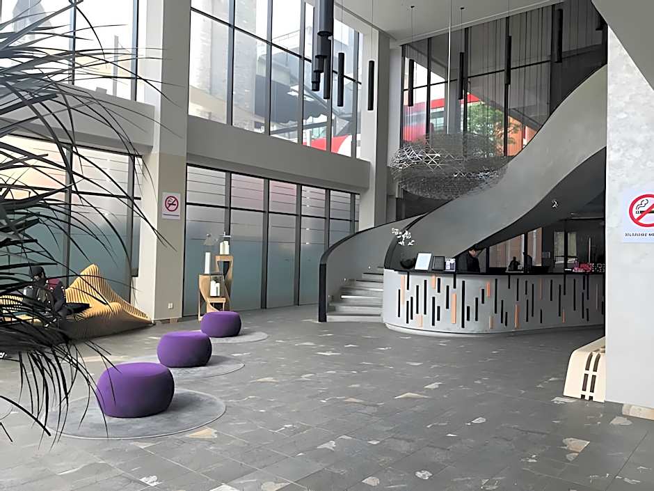 Qliq Damansara Hotel