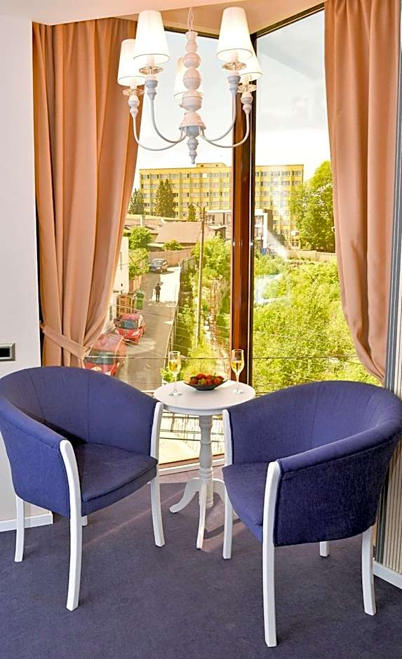 Hotel Capitolina City Chic