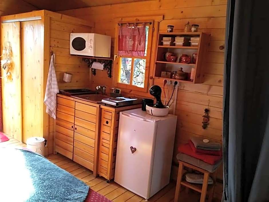 Au Cabanon Chez Nath - chbre d'hôtes