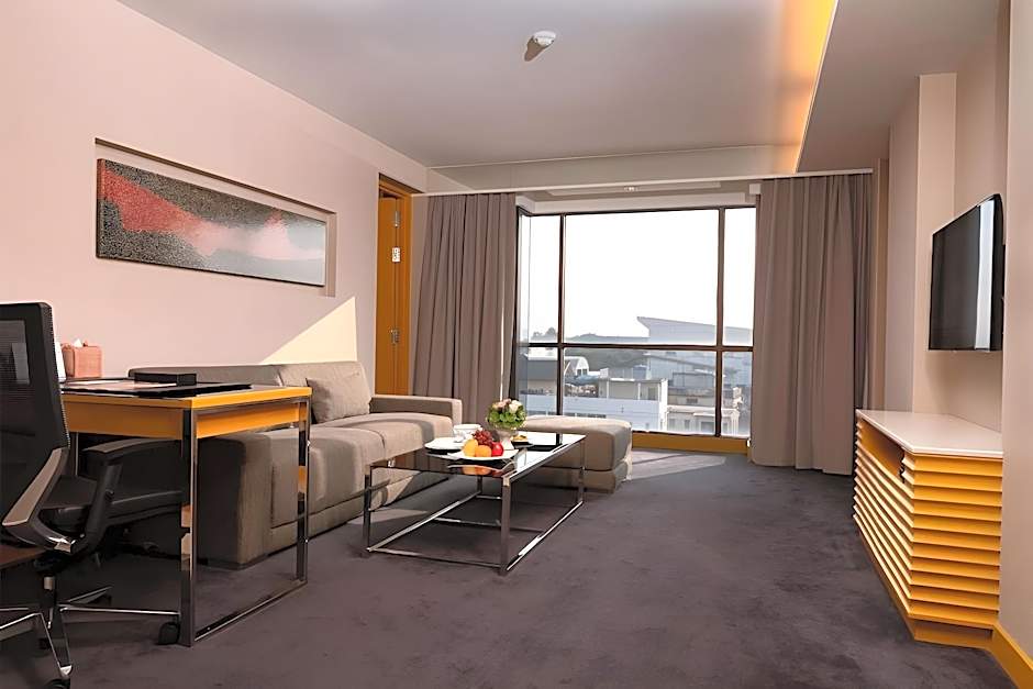Lao Plaza Hotel