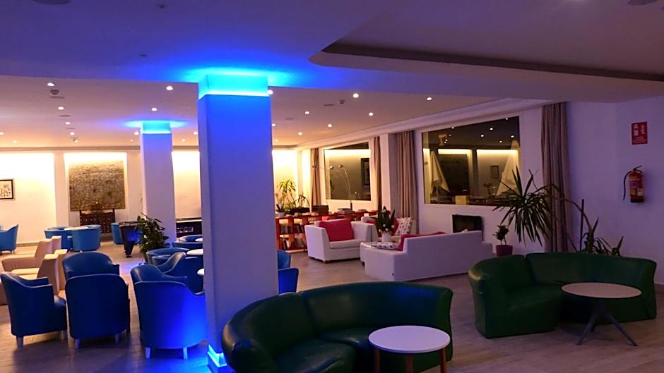 GUYA WAVE HOTEL