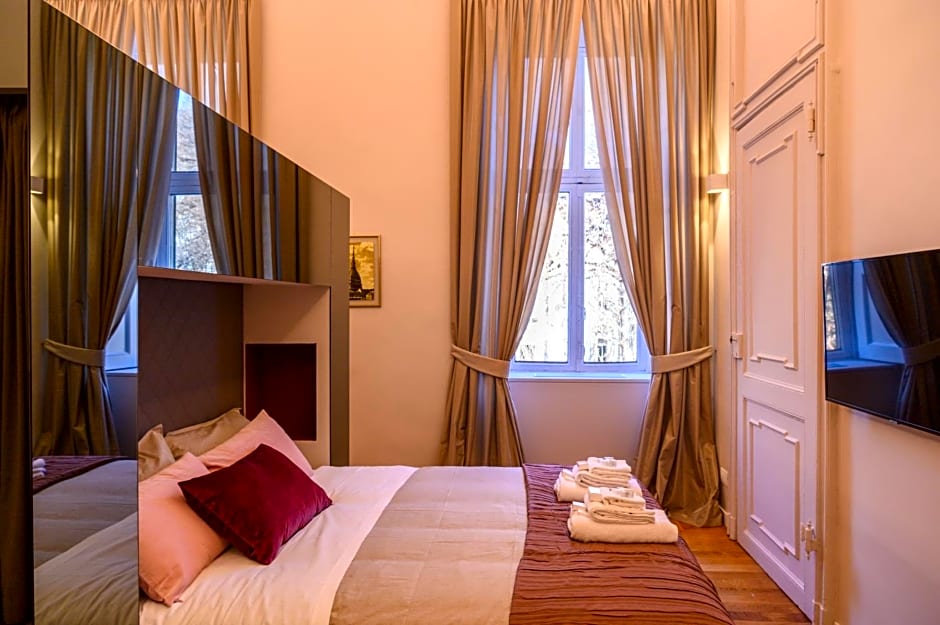 Savoia Suites Torino