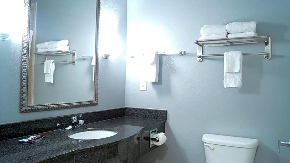 Magnolia Inn and Suites Olive Branch
