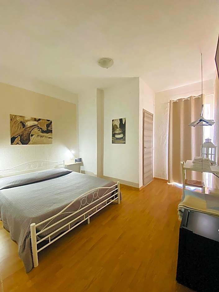 Green Gallery Hotel and Restaurant