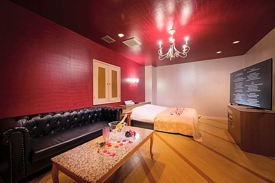 Happy Kiss (Adult Only)