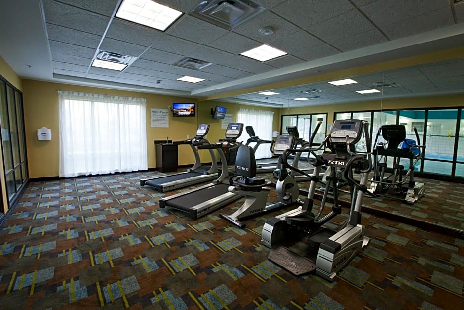 Holiday Inn Express and Suites Detroit North-Troy By IHG
