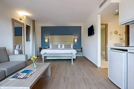 Double Room with Terrace