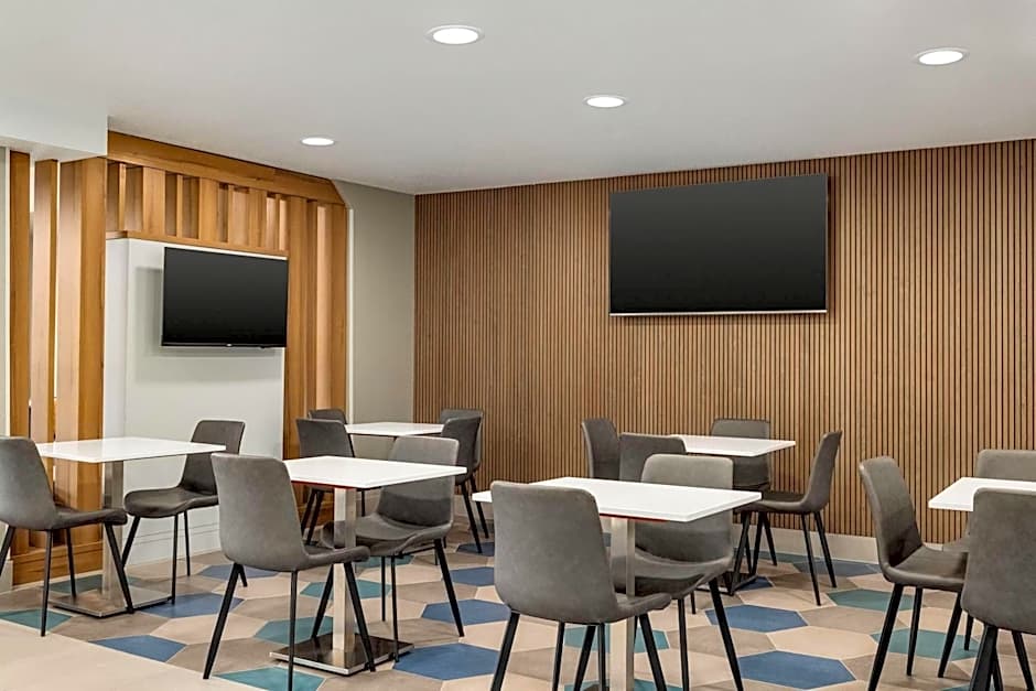 Microtel Inn & Suites By Wyndham Culpeper