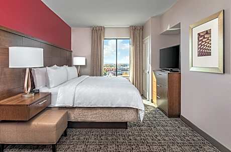 1 Queen 1 Bedroom Suite Communications Accessible
