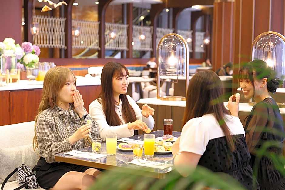 Hotel Springs Makuhari Premier