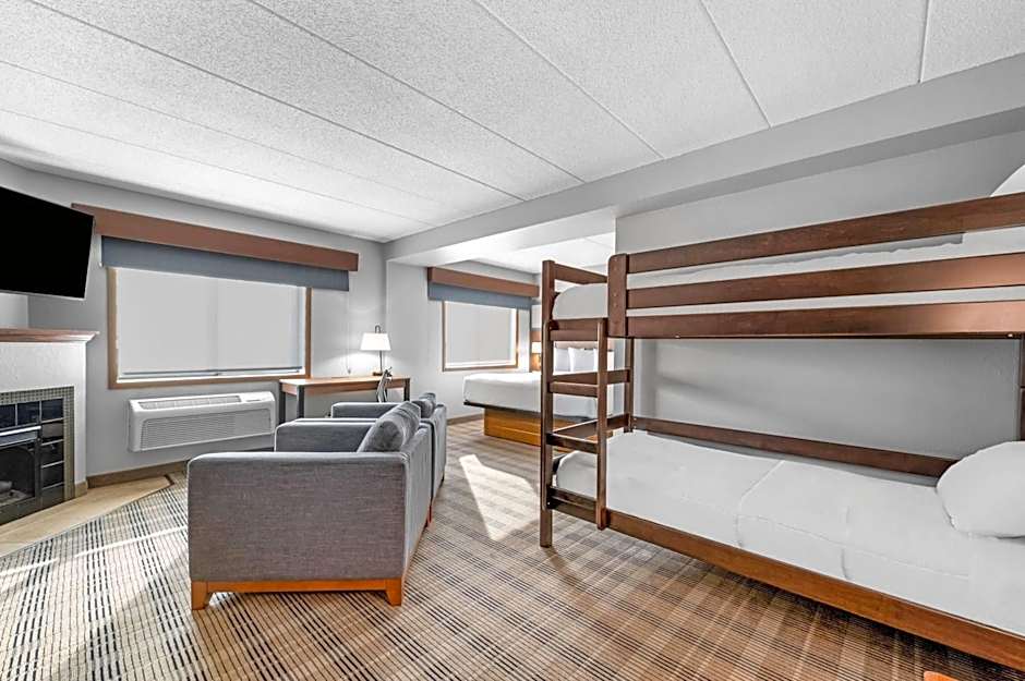 AmericInn by Wyndham Sauk Centre
