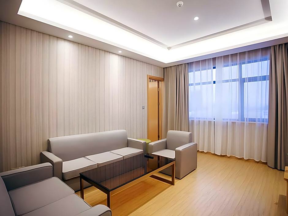 GreenTree Inn Fuyang Linquan County Economic Development Zone Xingye Road Branch