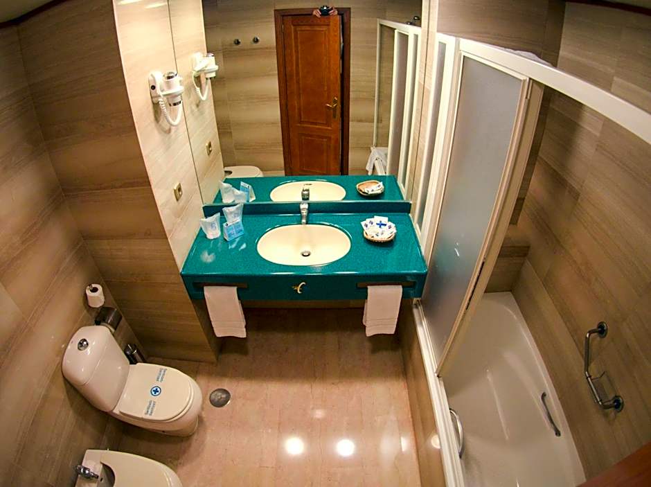 Hotel Zentral Center - Adults only