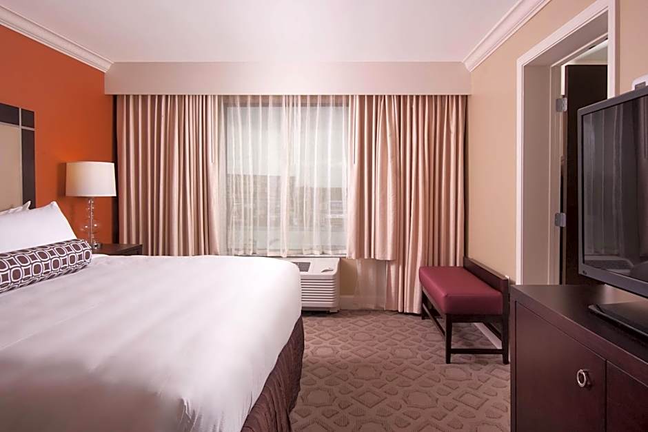 Delta Hotels by Marriott Orlando Lake Buena Vista
