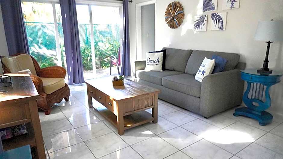 4145 By The Sea Inn & Suites