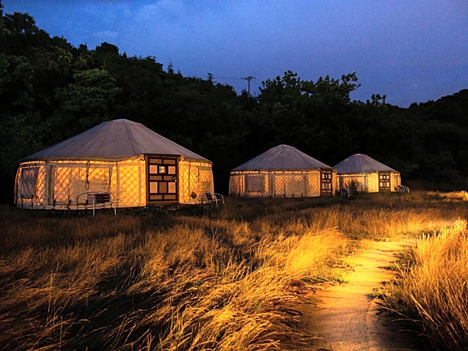 直島町ふるさと海の家 つつじ荘 -SeaSide Park Stay Tsutsujiso-