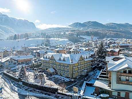 Alpholiday Dolomiti Wellness & Fun Hotel
