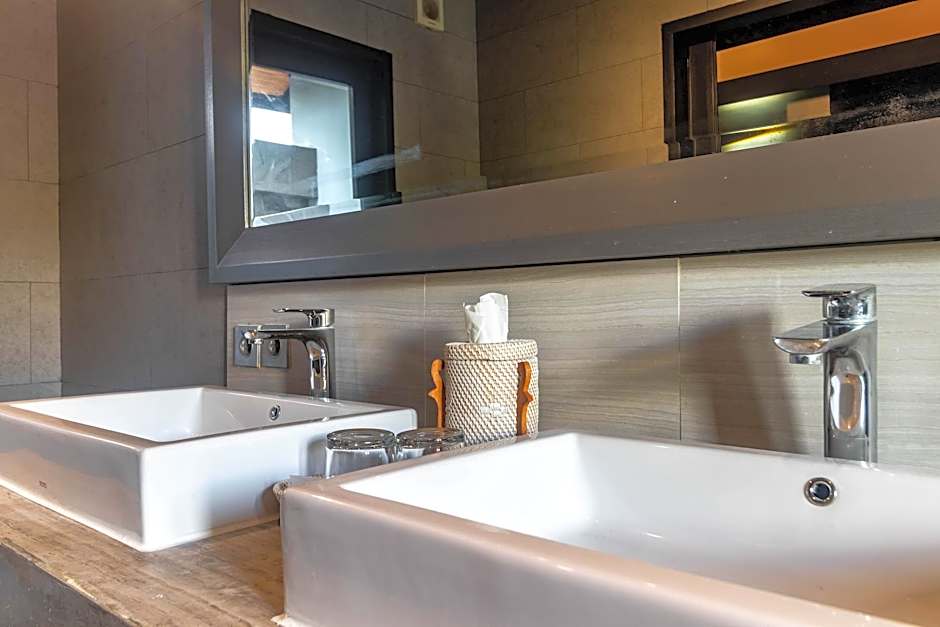 Surya Melasti Beach Villa