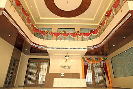 THE DIAMOND HOTEL & BANQUET