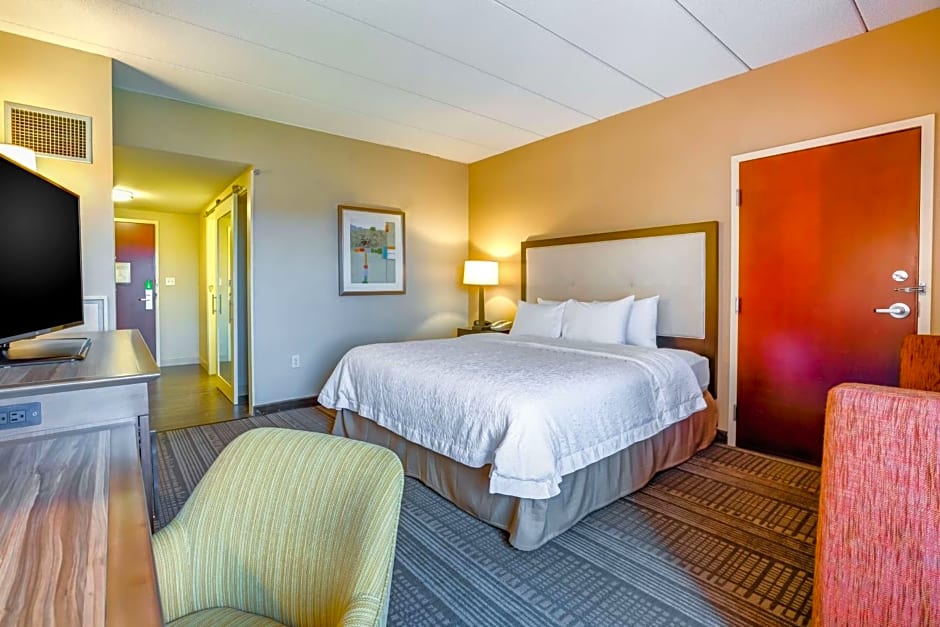 Hampton Inn Boston-Norwood
