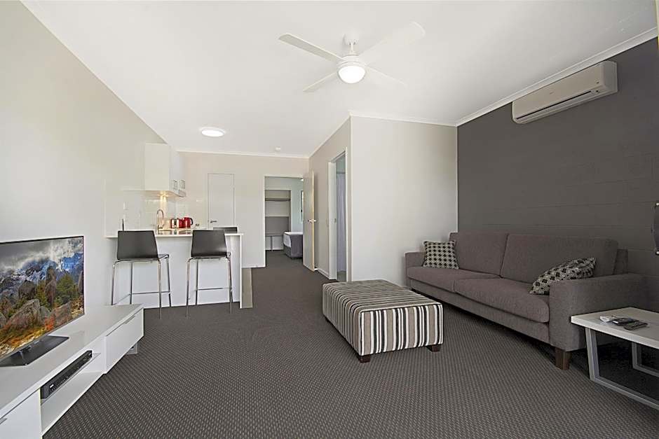 Cooroy Luxury Motel Apartments
