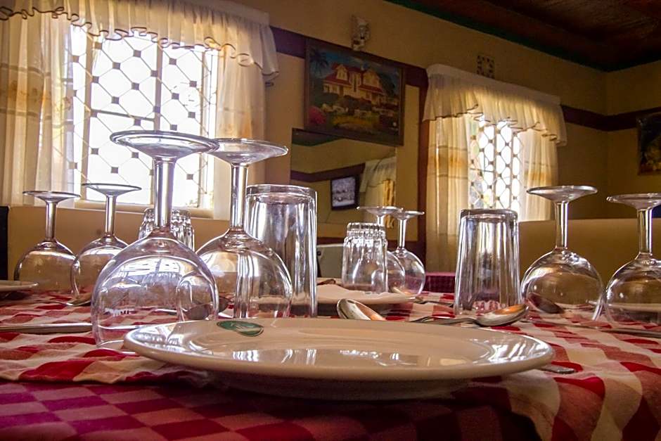 Jamindas Paradise Motel