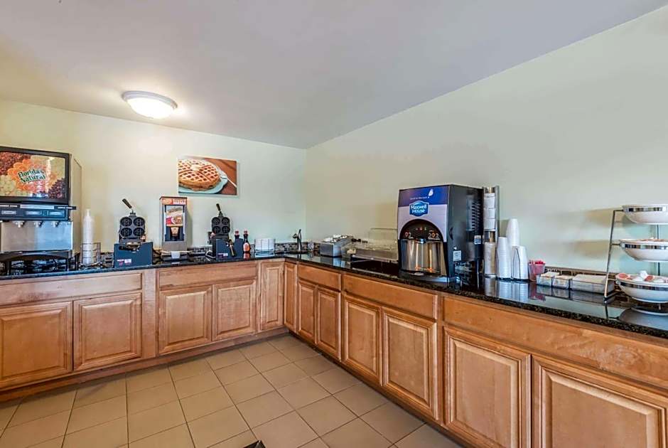 Days Inn by Wyndham Middletown/Newport Area