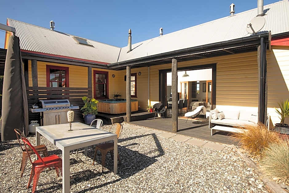 The Factory Luxury Accomodation