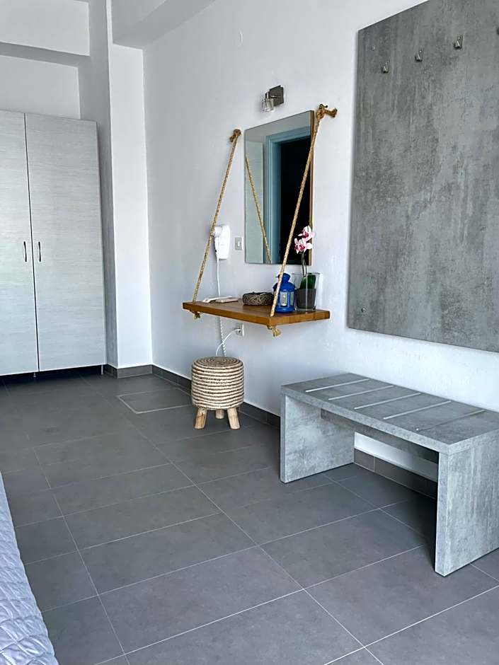 Blu Rooms Santorini