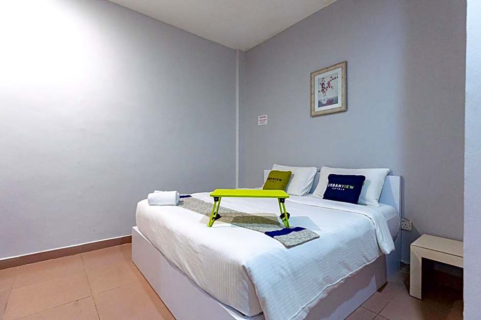 Urbanview Hotel Crystal Nagoya Batam by Reddoorz