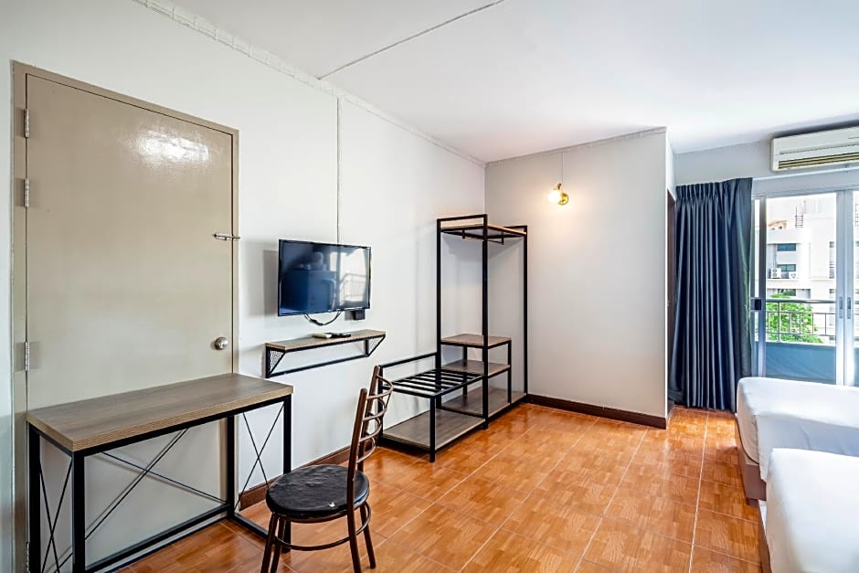 Livotel Express Hotel Bang Kruai Nonthaburi (SHA Extra Plus)