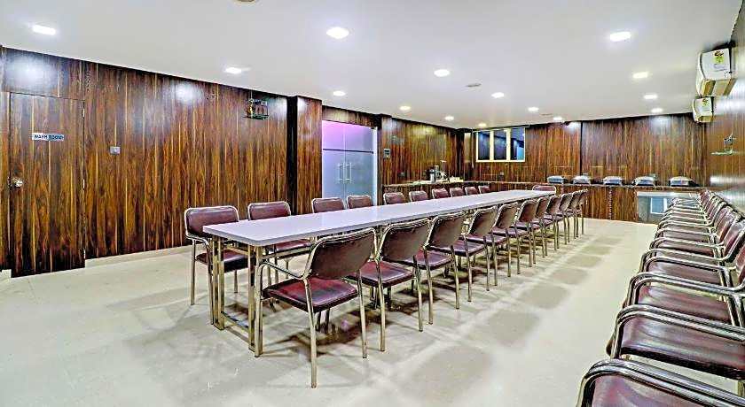 Treebo Orion Sapphire, Beck Bagan