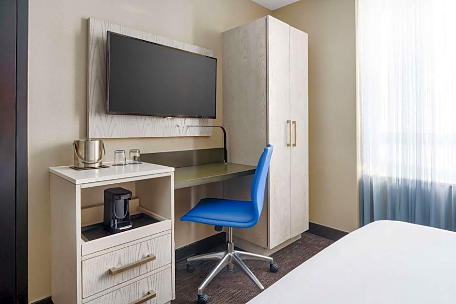 DoubleTree By Hilton New York Times Square West