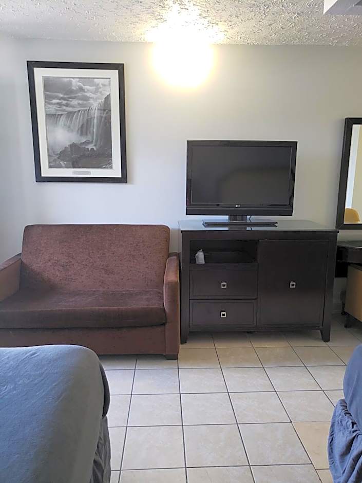 Niagara Falls Courtside Inn