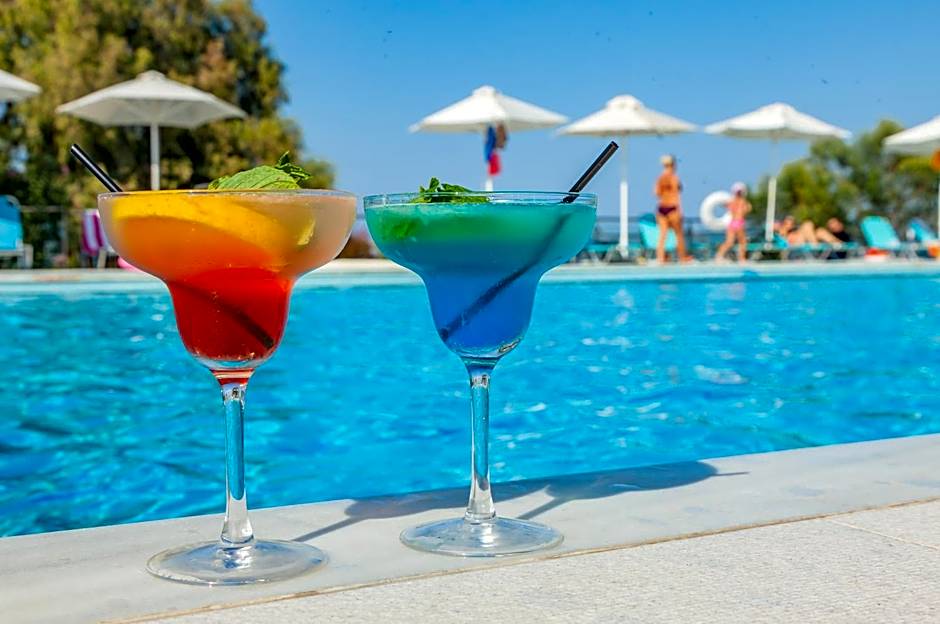 Calamos Beach Family Club