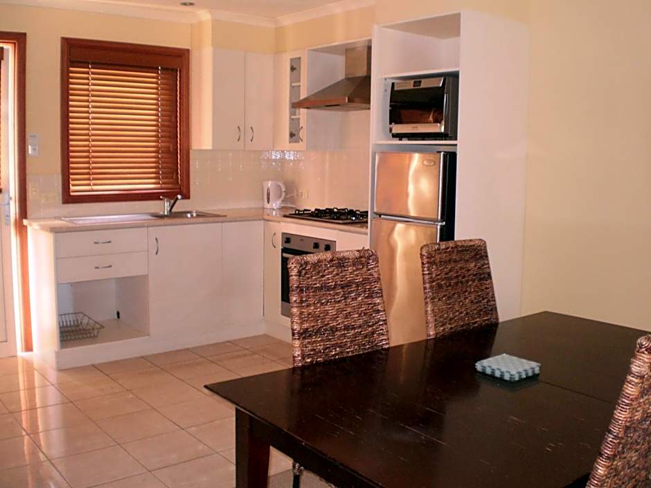 Best Western Colonial Village Motel