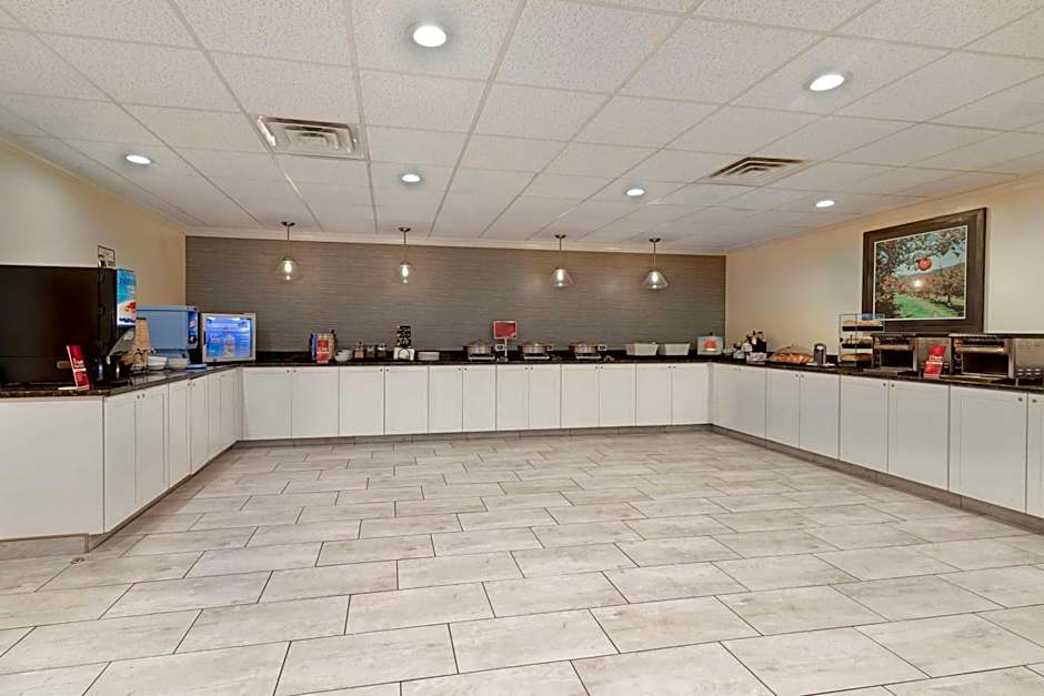 Best Western Plus Plattsburgh