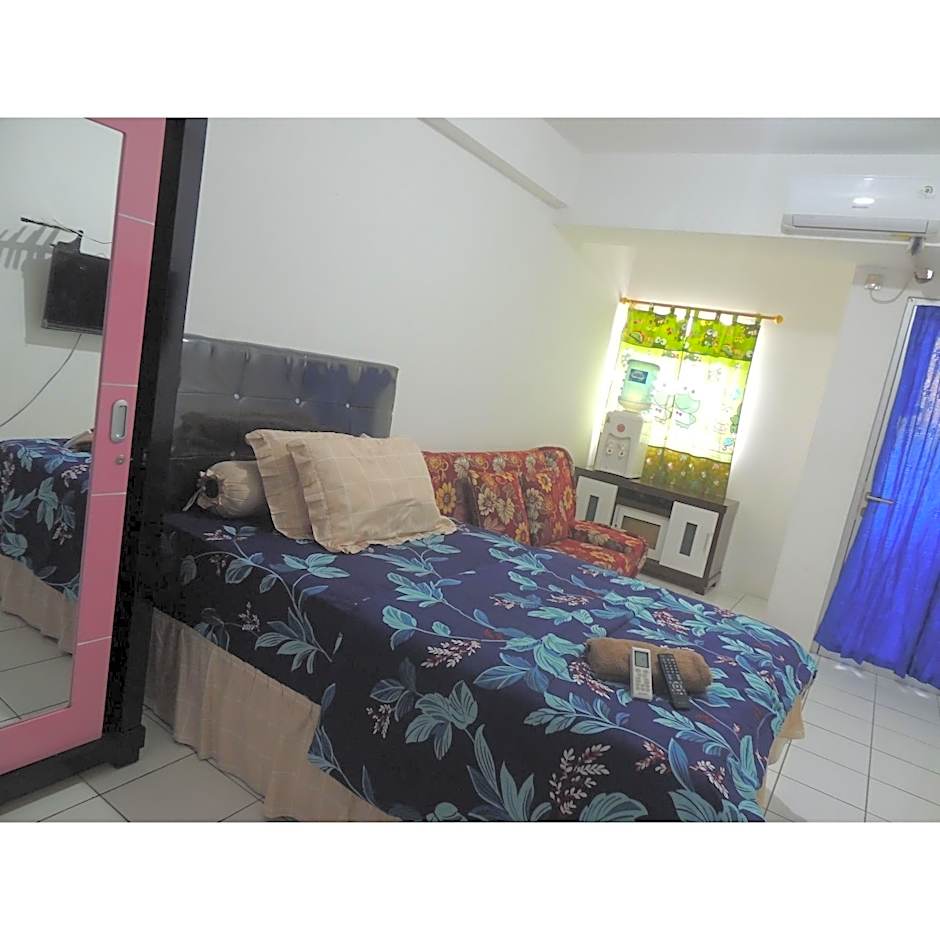 Reva Room on Gunung Putri Square Apartment